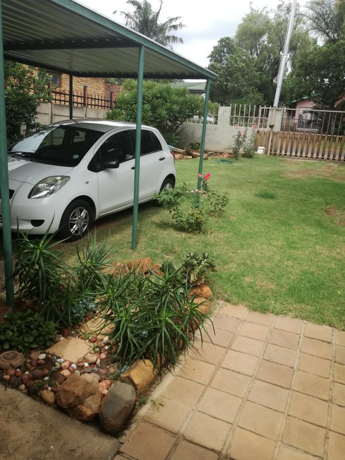 MulMas Guest House Pretoria-Noord Extérieur photo